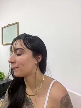 EmmyEvans1 online show from February 10, 7:40 pm