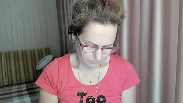 lauraoven online show from January 12, 8:57 am