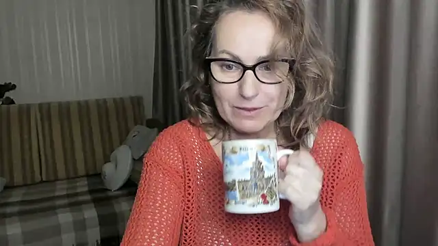 lauraoven online show from January 20, 5:59 pm