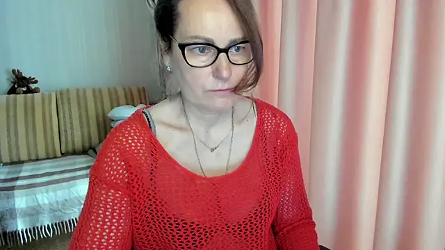 lauraoven online show from May 1, 8:52 am