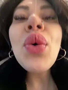 Wet  Bunny online show from March 8, 9:39 am