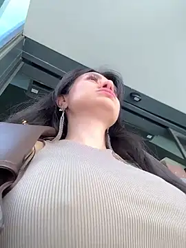 Snapshot of Wet__Bunny chatting on May 7, 6:19 am Wet Bunny online show from May 7, 6:19 am