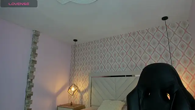 clarisKlein online show from June 9, 12:17 pm