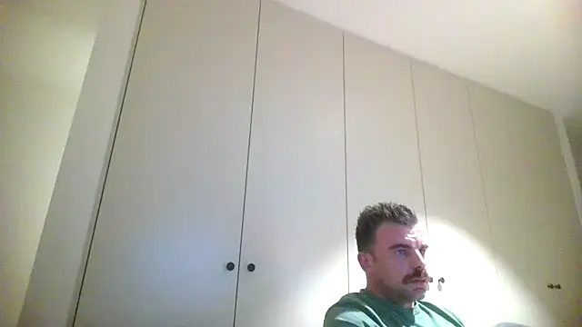 Snapshot of mrbigballs chatting on September 13, 8:08 pm mrbigballs online show from September 13, 8:08 pm