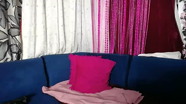 crystalbxx online show from June 7, 5:16 pm