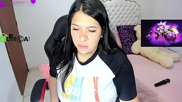 Snapshot of Karlathompson chatting on January 30, 10:19 pm Karlathompson online show from January 30, 10:19 pm