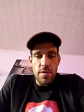 Snapshot of Codymc89 chatting on September 25, 8:29 am Codymc89 online show from September 25, 8:29 am