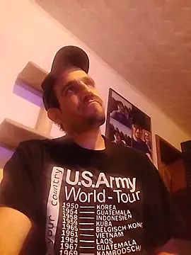 Snapshot of Codymc89 chatting on October 1, 11:00 pm Codymc89 online show from October 1, 11:00 pm