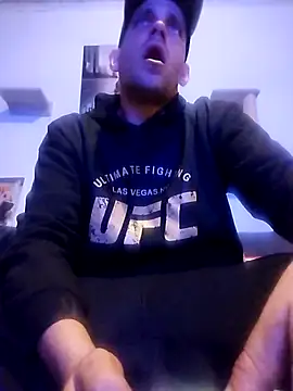 Snapshot of Codymc89 chatting on October 21, 8:20 pm Codymc89 online show from October 21, 8:20 pm