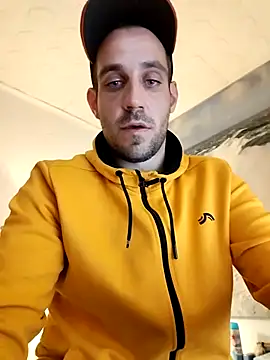 Snapshot of Codymc89 chatting on November 29, 8:06 am Codymc89 online show from November 29, 8:06 am