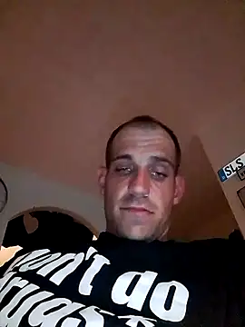 Codymc89 online show from April 29, 6:25 pm