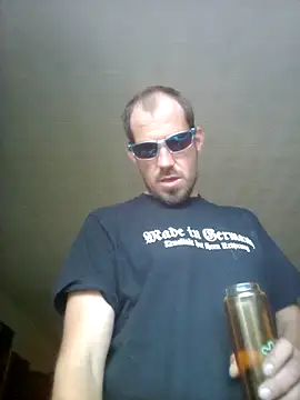 Codymc89 online show from June 16, 1:47 pm