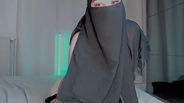 sweet diazzz online show from March 14, 12:43 am