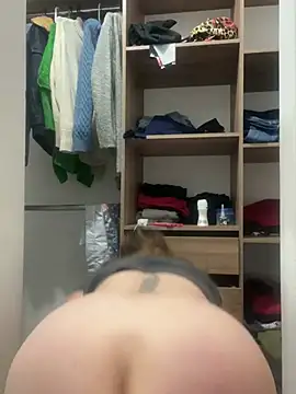 moniquerainx online show from March 23, 6:05 am