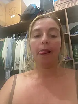 moniquerainx online show from February 28, 3:07 am