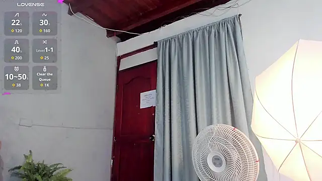 niky doll  online show from September 17, 1:35 pm