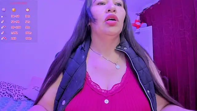 Snapshot of esmeralda_milf chatting on September 22, 11:01 am esmeralda milf online show from September 22, 11:01 am