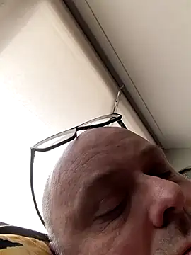 Bibear197511 online show from June 9, 2:17 pm