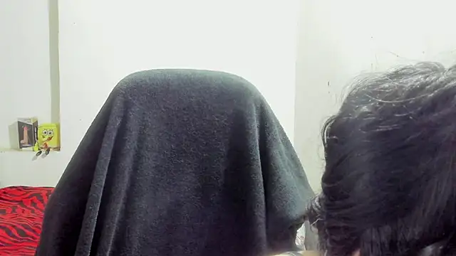 Snapshot of pink_dustt chatting on March 3, 11:43 pm pink dustt online show from March 3, 11:43 pm