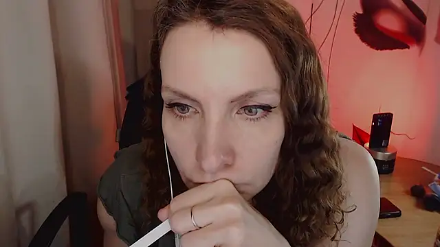 JohansonKatie online show from January 27, 2:24 pm