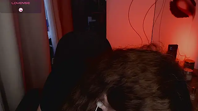 JohansonKatie online show from February 6, 6:18 am