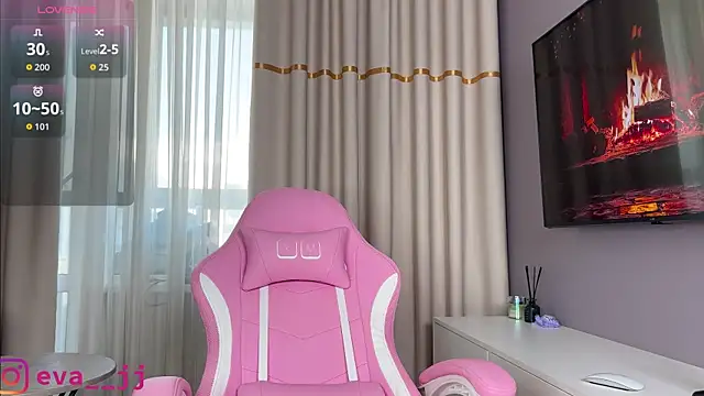 Eva JJ online show from June 17, 2:58 am