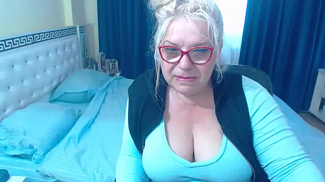 SonyaHotMilf online show from May 15, 11:50 am