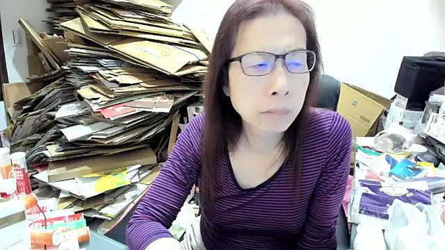 Snapshot of TiffanyC_4772 chatting on January 5, 2:30 pm TiffanyC 4772 online show from January 5, 2:30 pm