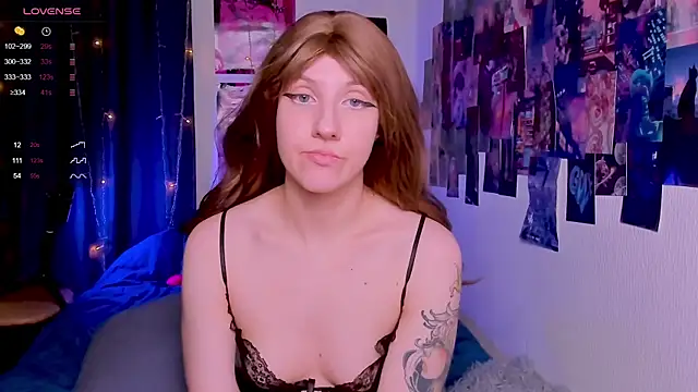 Snapshot of HotaruTomo chatting on January 13, 4:30 pm HotaruTomo online show from January 13, 4:30 pm