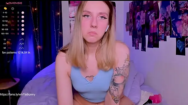 Snapshot of HotaruTomo chatting on February 3, 3:38 pm HotaruTomo online show from February 3, 3:38 pm