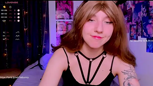 Snapshot of HotaruTomo chatting on February 5, 4:03 pm HotaruTomo online show from February 5, 4:03 pm