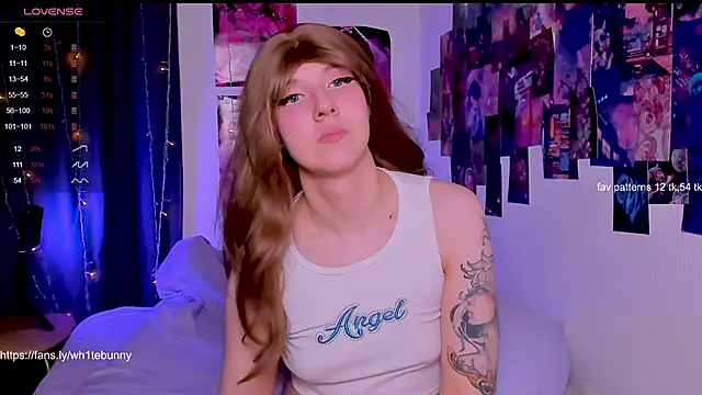 Snapshot of HotaruTomo chatting on February 6, 4:03 pm HotaruTomo online show from February 6, 4:03 pm