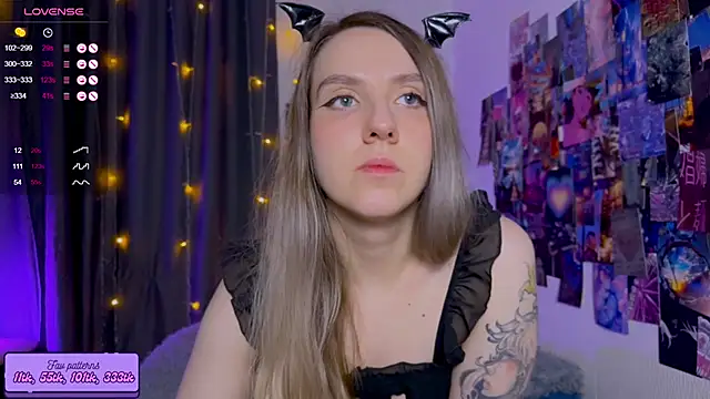 Snapshot of HotaruTomo chatting on September 14, 9:47 pm HotaruTomo online show from September 14, 9:47 pm