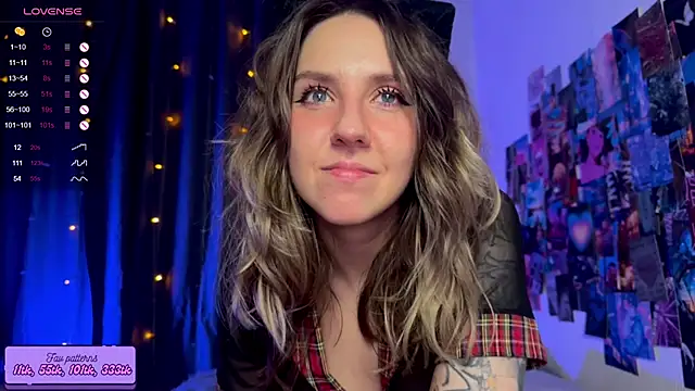 Snapshot of HotaruTomo chatting on October 6, 3:15 am HotaruTomo online show from October 6, 3:15 am