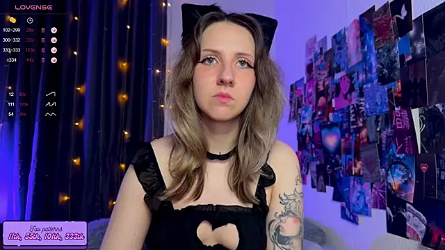 Snapshot of HotaruTomo chatting on October 14, 6:58 am HotaruTomo online show from October 14, 6:58 am