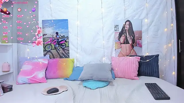 bianca lindaa online show from October 31, 11:22 am