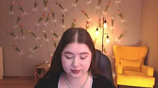 NicoleFoxery online show from May 11, 6:27 pm