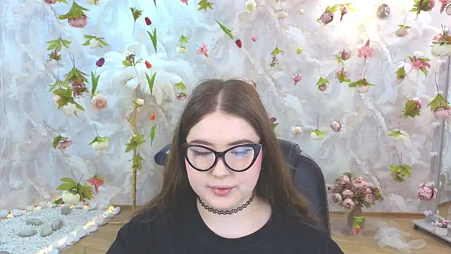 NicoleFoxery online show from May 27, 3:25 am