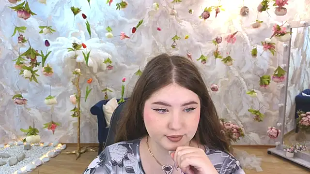 NicoleFoxery online show from June 27, 6:24 pm