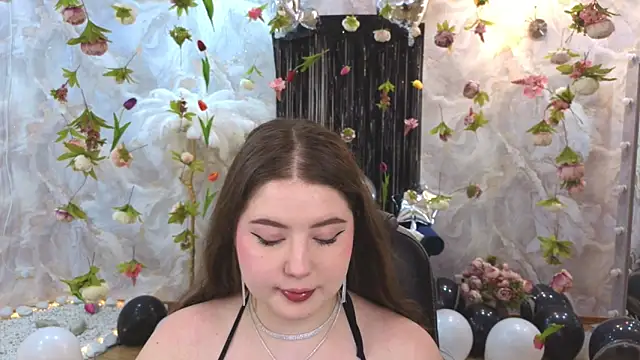 NicoleFoxery online show from July 8, 1:21 am