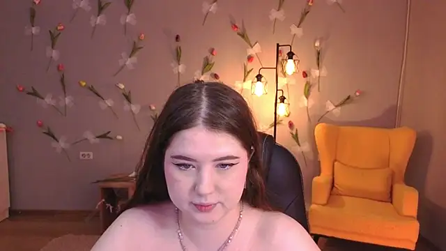 NicoleFoxery online show from July 19, 6:22 pm