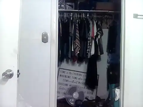 Snapshot of Prettyboiflaco chatting on January 11, 12:55 am Prettyboiflaco online show from January 11, 12:55 am