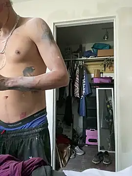 Snapshot of Prettyboiflaco chatting on February 3, 10:43 pm Prettyboiflaco online show from February 3, 10:43 pm