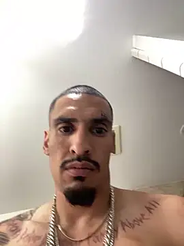 Snapshot of Prettyboiflaco chatting on February 4, 6:49 pm Prettyboiflaco online show from February 4, 6:49 pm