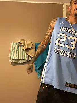 Snapshot of Prettyboiflaco chatting on February 9, 8:22 am Prettyboiflaco online show from February 9, 8:22 am