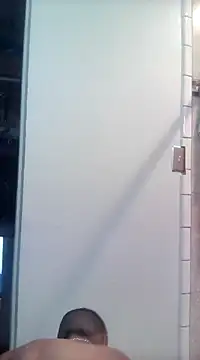 Snapshot of Prettyboiflaco chatting on February 18, 1:54 am Prettyboiflaco online show from February 18, 1:54 am