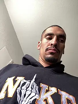 Snapshot of Prettyboiflaco chatting on February 18, 9:31 pm Prettyboiflaco online show from February 18, 9:31 pm