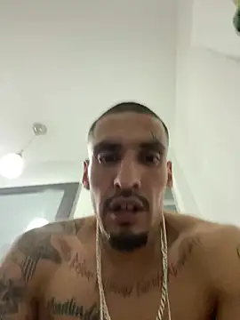 Snapshot of Prettyboiflaco chatting on February 26, 8:59 am Prettyboiflaco online show from February 26, 8:59 am