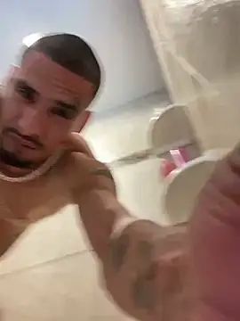 Snapshot of Prettyboiflaco chatting on February 26, 8:22 pm Prettyboiflaco online show from February 26, 8:22 pm