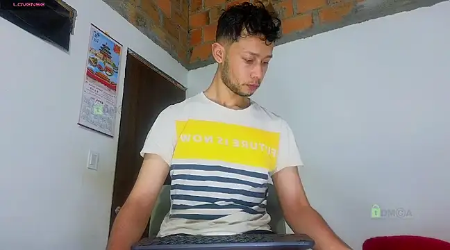 Snapshot of big_cock_mathew chatting on March 17, 7:04 pm big cock mathew online show from March 17, 7:04 pm